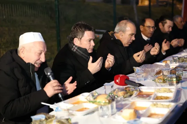 Başkan Aydın’dan Çocuklara Neşeli Bayram Ziyareti