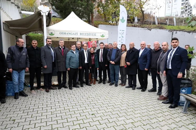 Başkan Aydın, Yenikent’te Cuma Namazı Kıldı