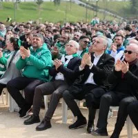 Başkan Bozbey, Bursaspor taraftarlarıyla şampiyonluk heyecanını paylaştı Başkan Bozbey, Bursaspor taraftarlarıyla şampiyonluk heyecanını paylaştı