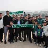 Başkan Bozbey, Bursaspor taraftarlarıyla şampiyonluk heyecanını paylaştı Başkan Bozbey, Bursaspor taraftarlarıyla şampiyonluk heyecanını paylaştı