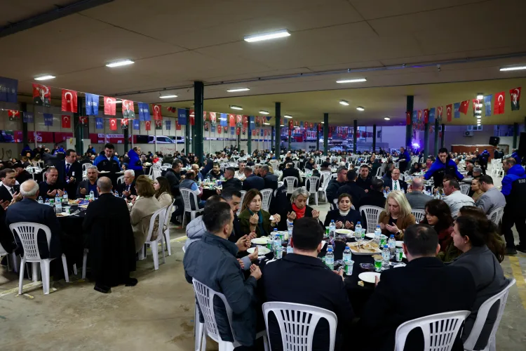 Başkan Bozbey, İftar Sofrasında Bursalılarla Buluştu