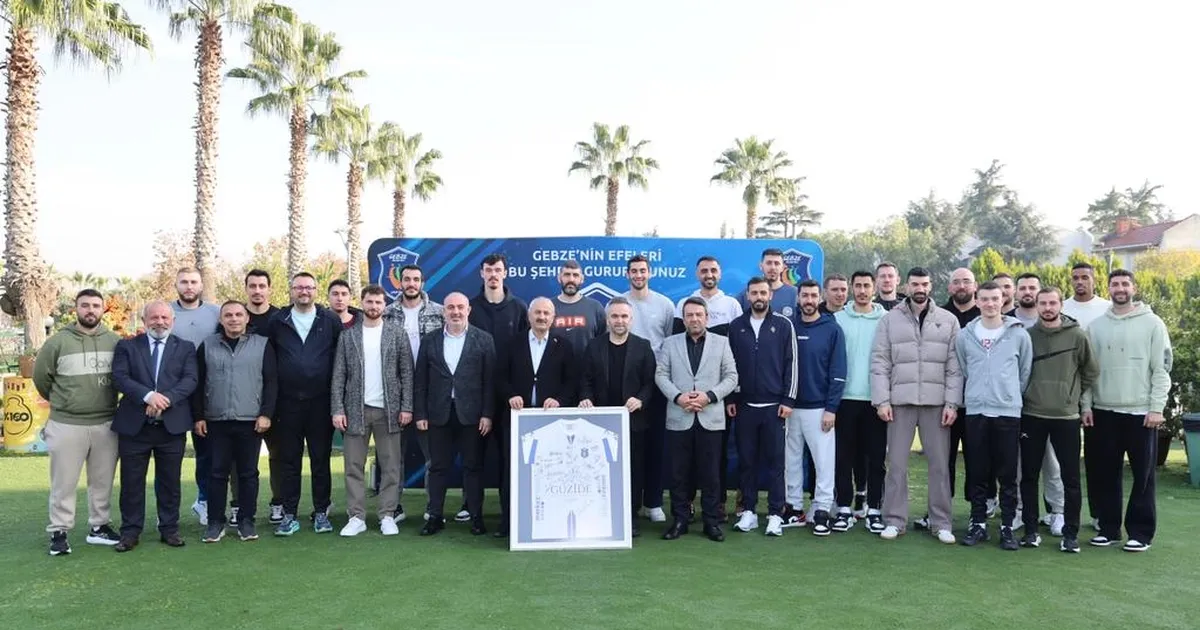 Başkan Büyükgöz’den Voleybol Takımına Destek