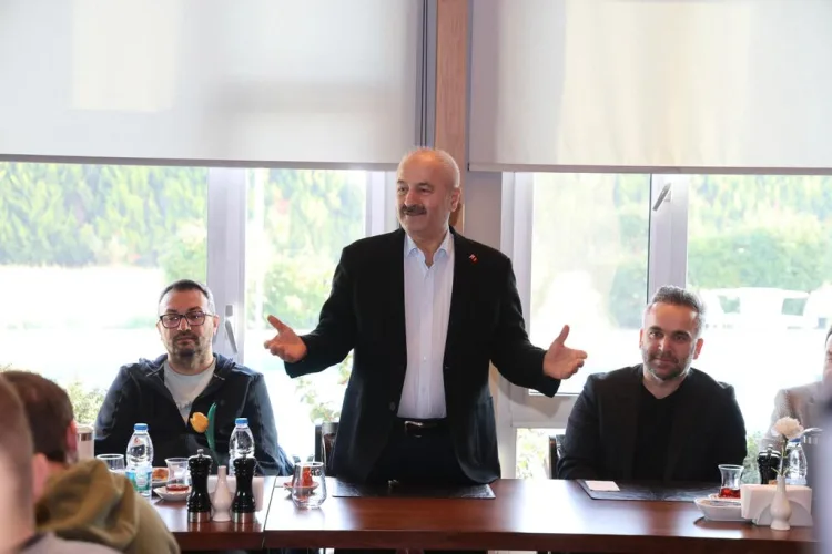 Başkan Büyükgöz’den Voleybol Takımına Destek