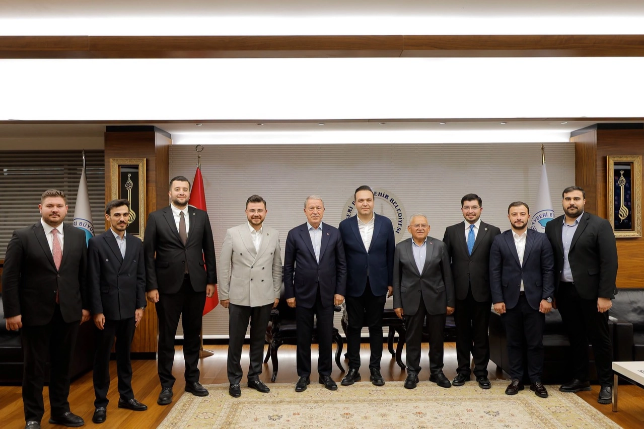Başkan Büyükkılıç Gençlerle Bİ’Fest’te Buluştu