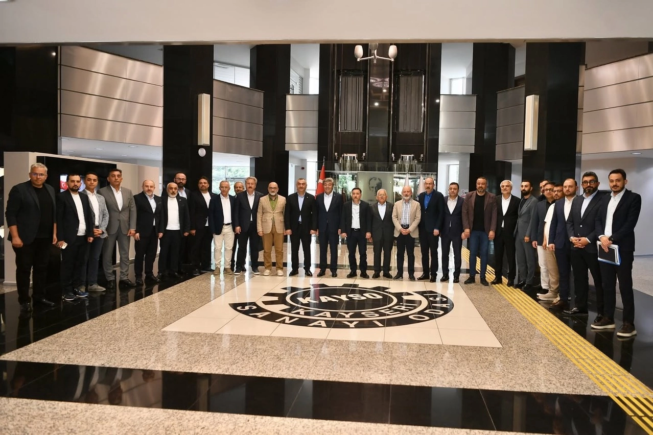 Başkan Büyükkılıç, KAYSO Toplantısında Sanayiye Vurgu