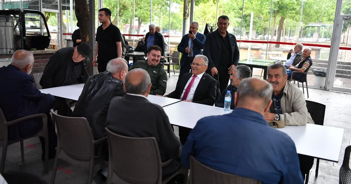 Başkan Büyükkılıç, KAYTUR Kahve’de Halkla Buluştu