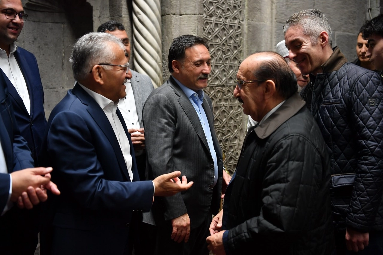 Başkan Büyükkılıç’tan Bayramda Birlik Mesajı!