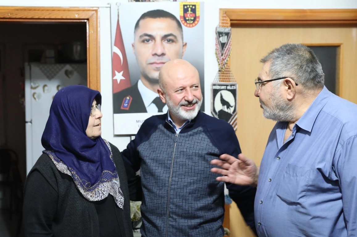 Başkan Çolakbayrakdar, Şehit Ailesine İftarda Misafir