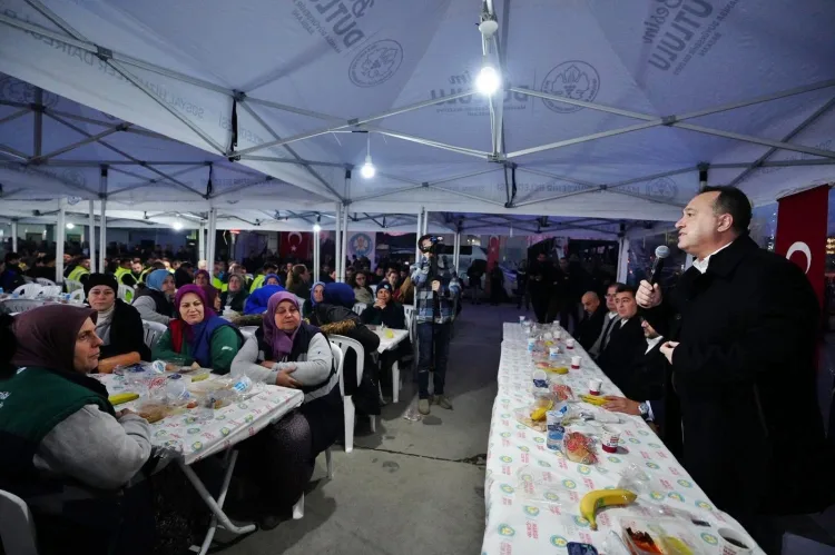 Başkan Dutlulu’dan Personeline İftar ve Müjde!