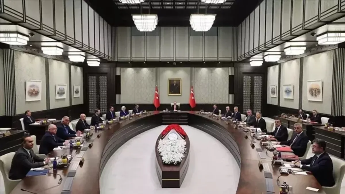 Başkan Erdoğan Kabineyi Topluyor: Gündem Belirlendi!