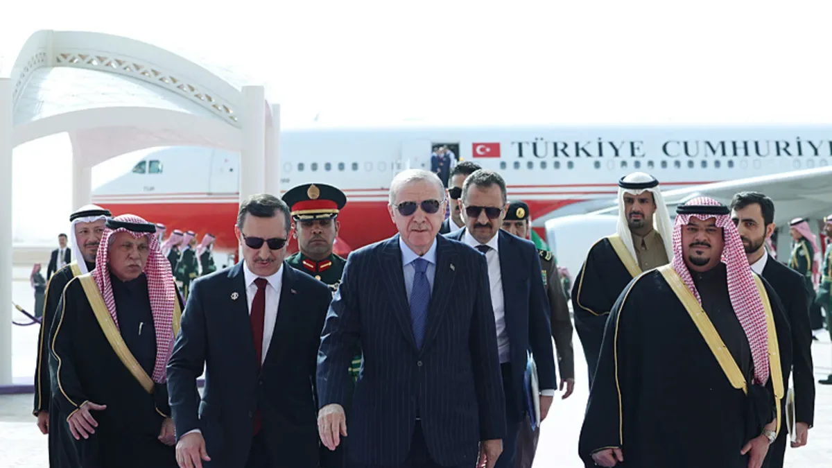 Başkan Erdoğan Riyad’da Veliaht Prens ile Buluştu!
