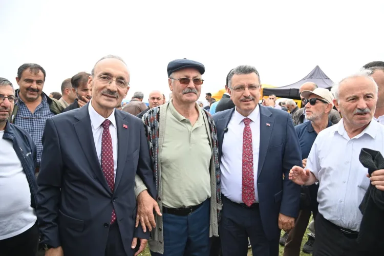 Başkan Genç, Düzköy’de Şenlikte Birlik Mesajı Verdi