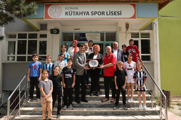 Başkan Kahveci, Spor Okulunu Ziyaret Etti!