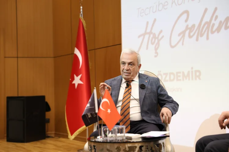 Başkan Özdemir’den Gençlere İlham Verici Mesajlar