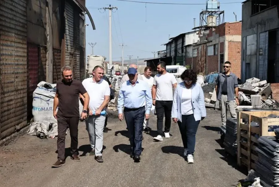 Başkan Şadi Özdemir Nilüfer’de sorunları yerinde çözüyor!