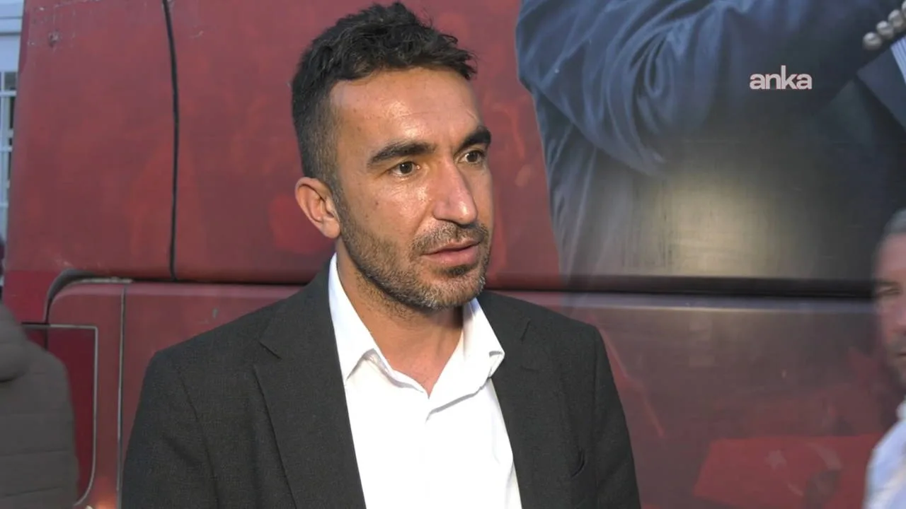 Başkan Şahin: ‘CHP’den Ayrılmıyoruz, Görevdeyiz!’