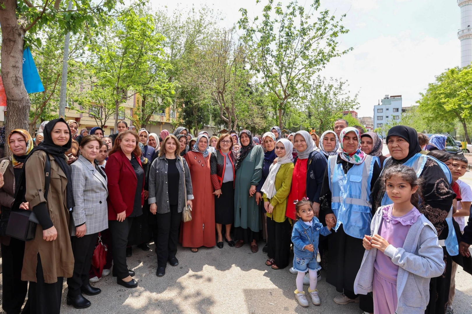 Başkan Şahin’den Bayramda Yeni Pazar Müjdesi!