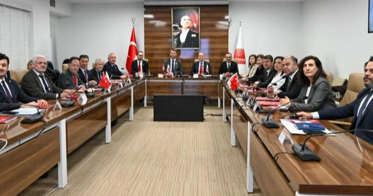 Başkan Seçer: Türkiye’nin Demokrasi Mücadelesi