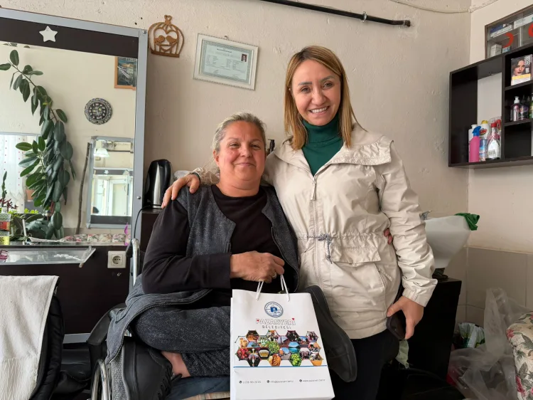 Başkan Tekin’den Anneler Günü’nde Duygu Dolu Ziyaret