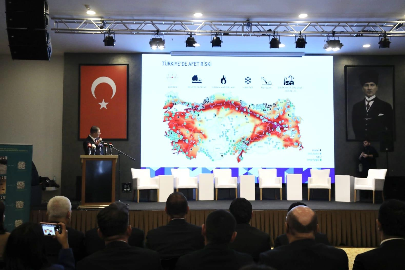 Başkan Tugay: Afet Yönetimi Hazırlıkla Olmalı