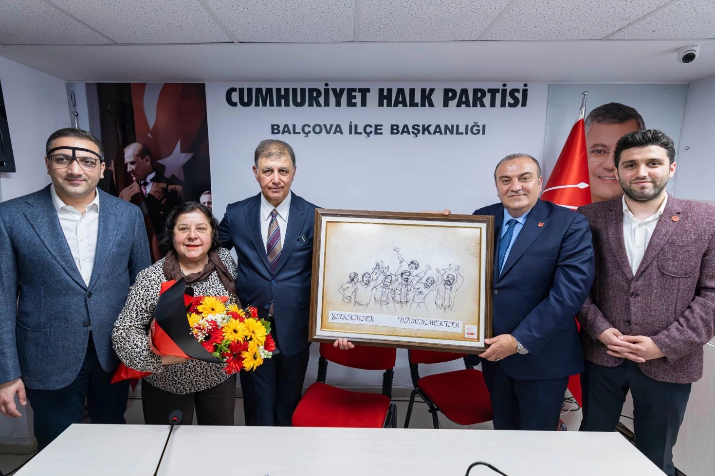 Başkan Tugay, Balçova’da Dayanışma Mesajı Verdi