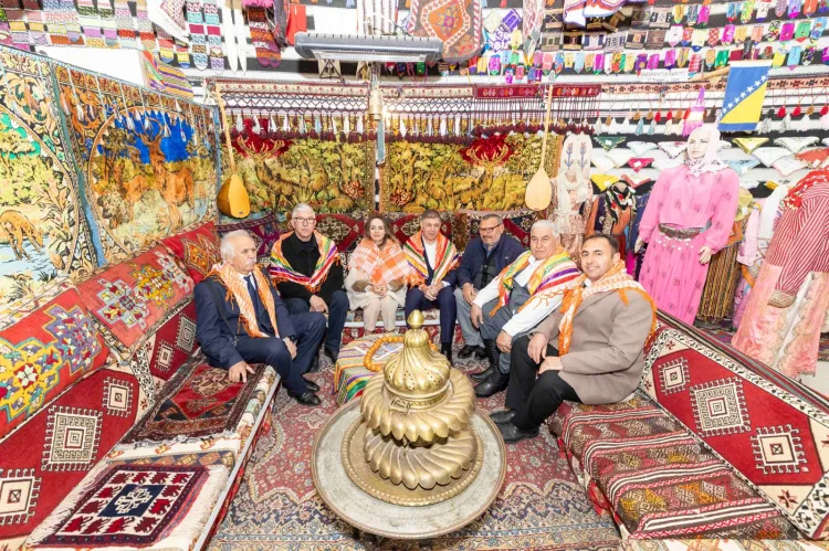 Başkan Tugay, Yörük ve Türkmenlerle Bayram Coşkusu
