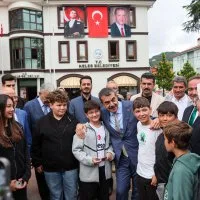 1785389159<em>765</em>Baskan-Vekili-Biba-Bursa-ve-Erzurum-iki-manevi-kaledir.jpg