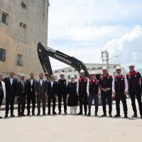 1781012713<em>813</em>Baskan-Vekili-Biba-Gursuya-cikarma-yapti.jpeg