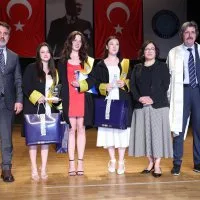 1783411827<em>356</em>Baskan-Vekili-Sahin-Bibadan-genc-mimarlara-tavsiye-En-buyuk-basariniz.jpeg