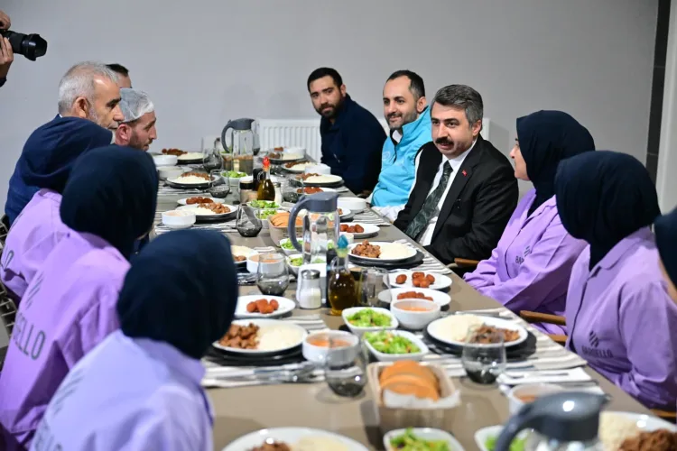 Başkan Yılmaz, Emekçilere 1 Mayıs’da Ziyaret Etti
