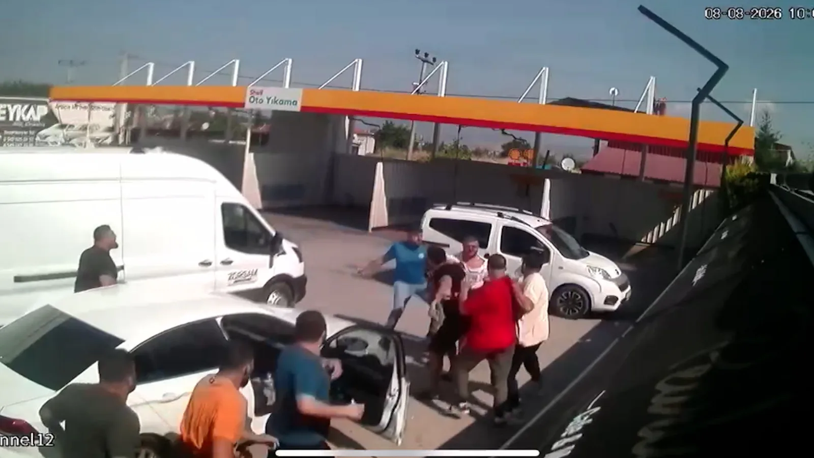 Başpehlivan Serhat Elvan’a Akaryakıt İstasyonunda Saldırı