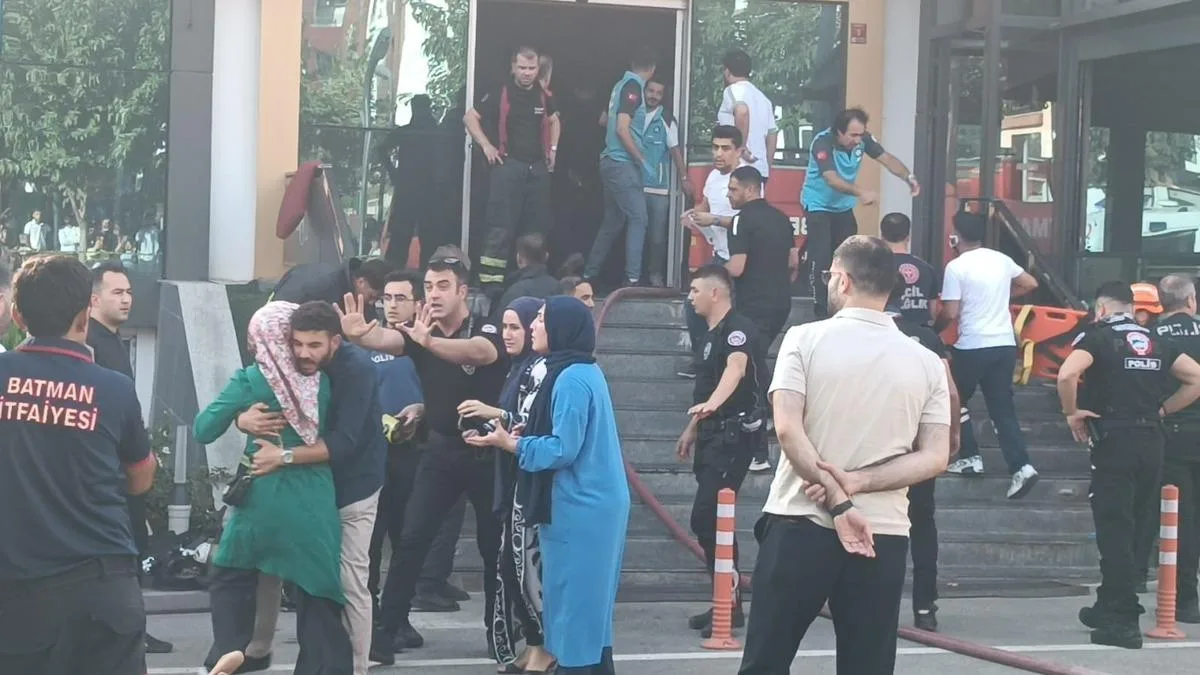 Batman’da Spor Salonu Yangınında 3 Ölü, 9 Yaralı