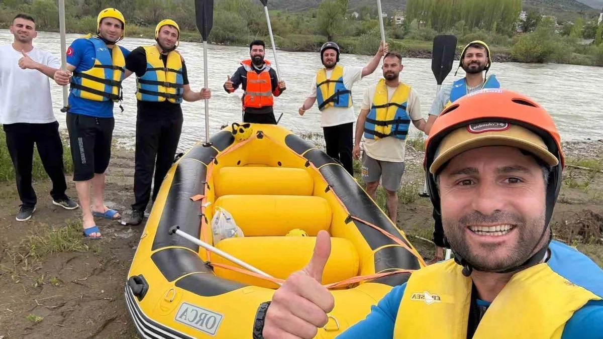 Bayburt’ta Çoruh Nehri’nde Rafting Coşkusu!