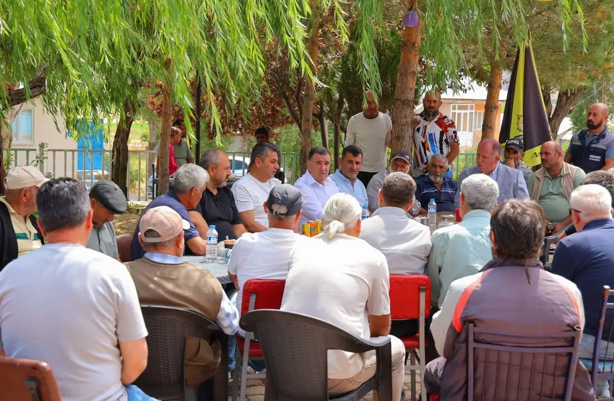 Bayburt Valisi Eldivan, Akşar Köyünde Vatandaşlarla Buluştu