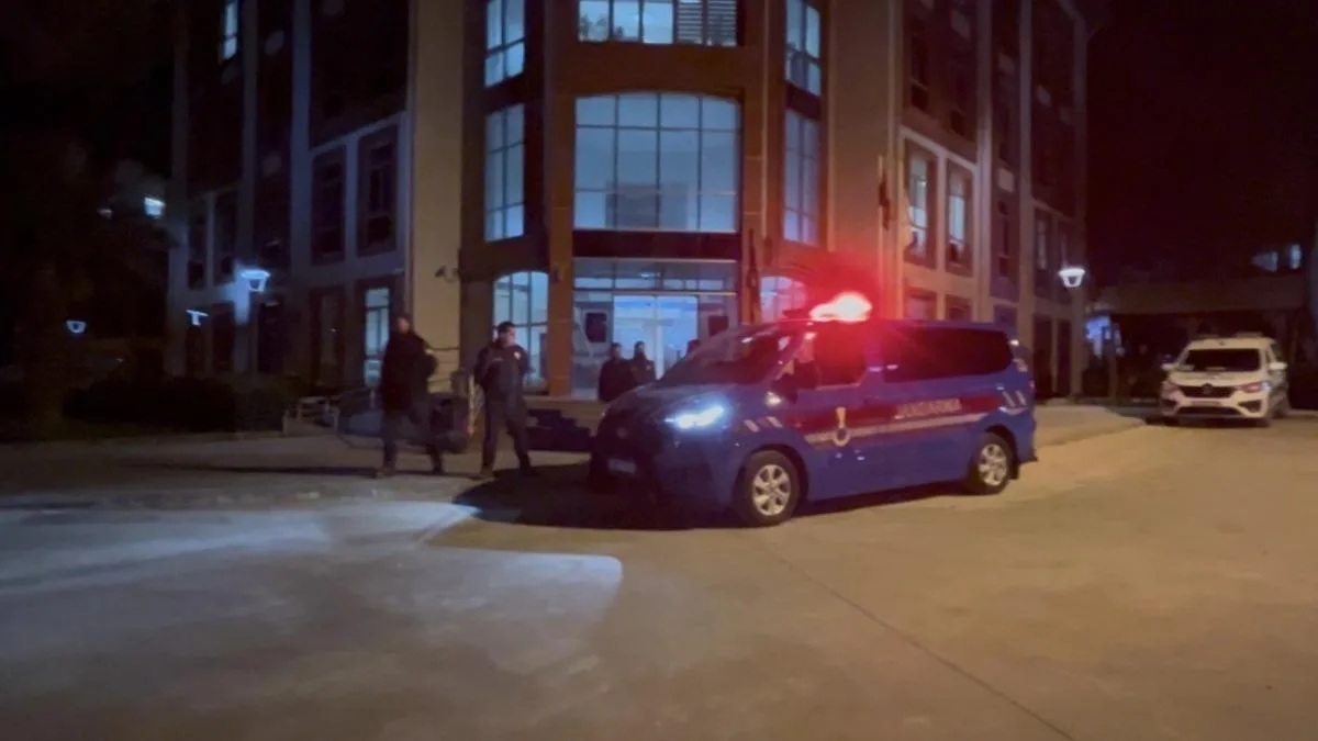 Bayındır’da Polislere Mukavemet: 4 Şüpheli Tutuklandı