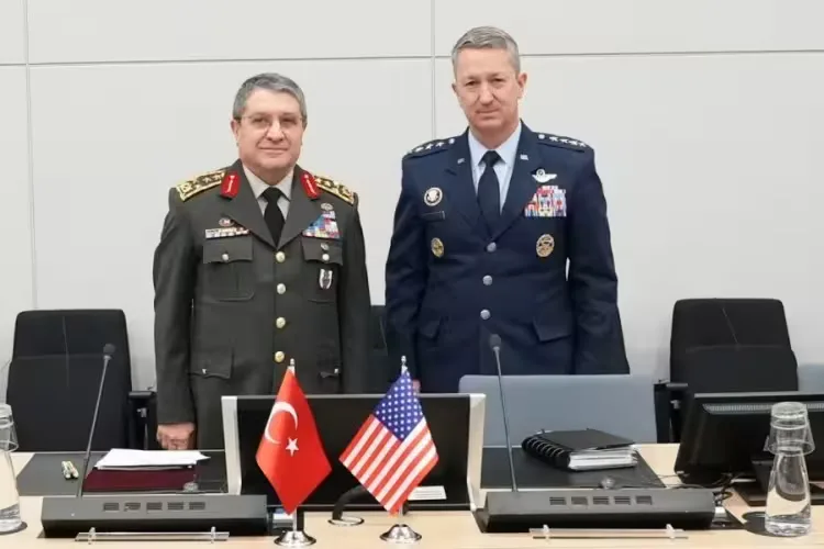Bayraktaroğlu ve Caine Brüksel’de Buluştu