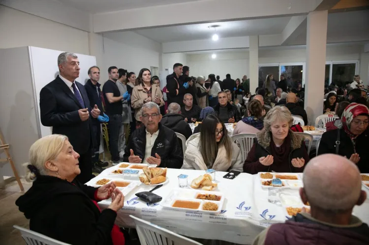 Bayramda Birlik Mesajları Güzelbahçe’de Yankılandı