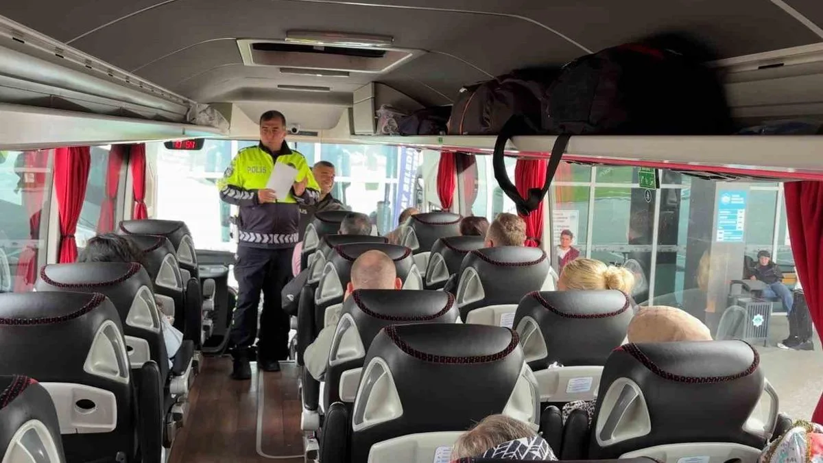 Bayramda Trafik Güvenliği İçin Uyarılar Başladı