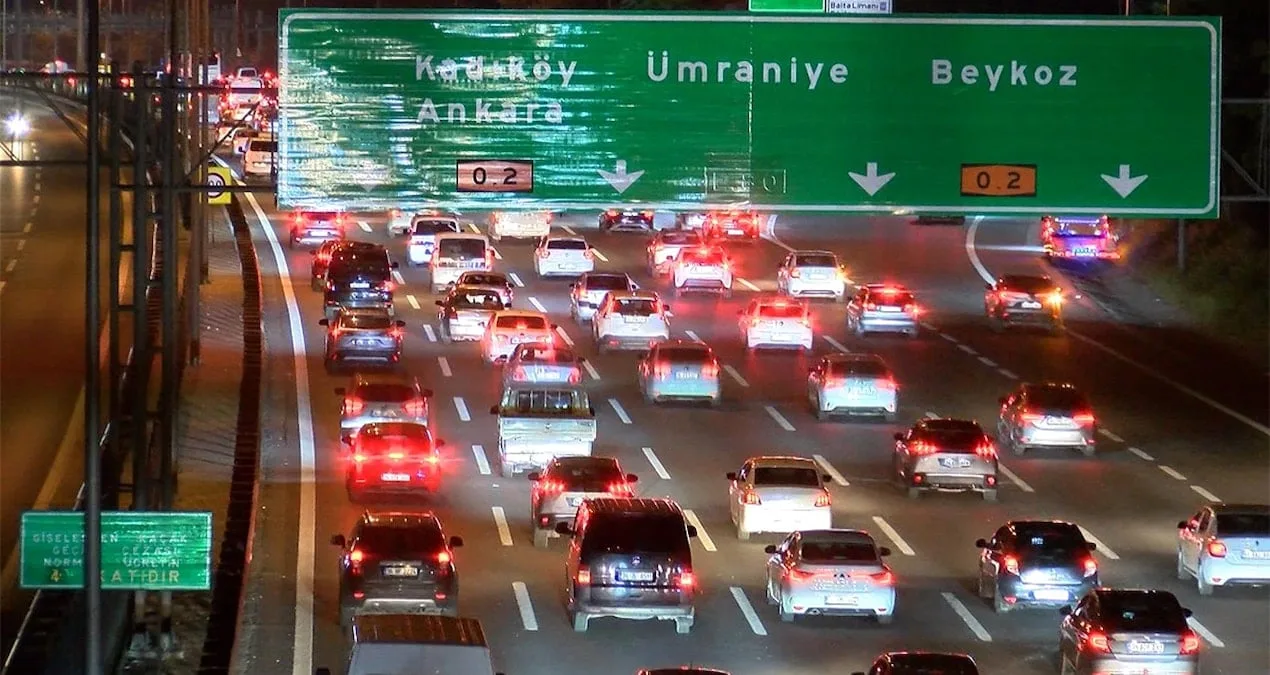 Bayrampaşa’da Bayram Yoğunluğu Gece Boyu Sürdü!