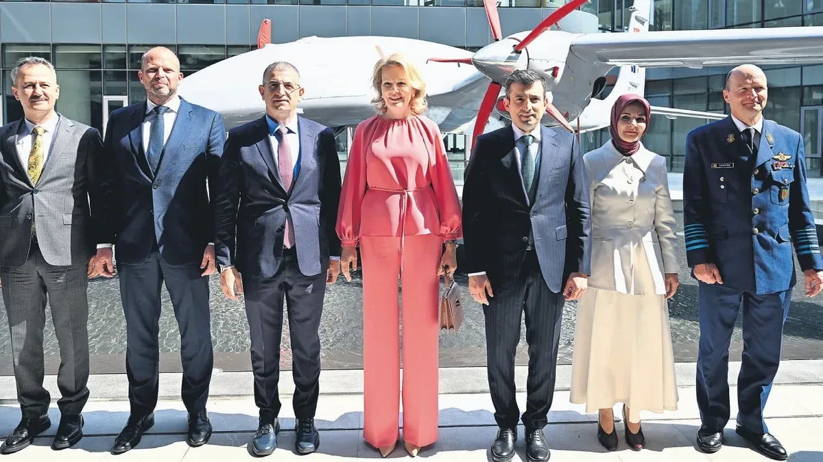 Belçika Kraliçesi Türkiye’ye Çıkarma Yaptı!