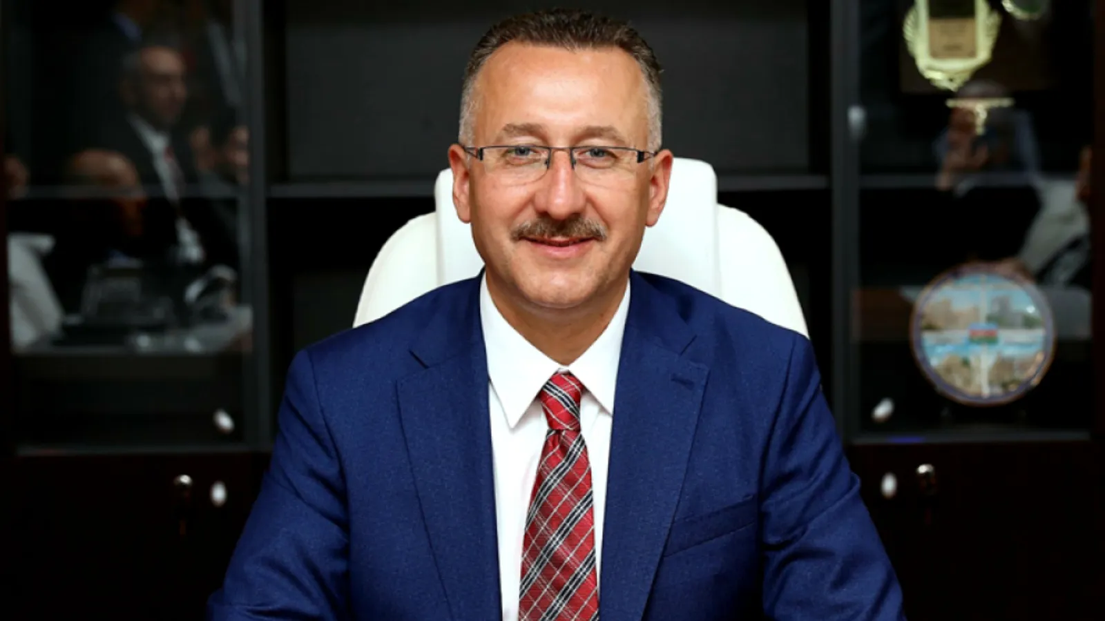 Belediye Başkanı Işıksu’ya ‘kesin ihraç’ talebi