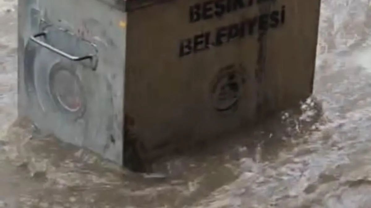 Beşiktaş’ta Sağanak Yağış Hayatı Felç Etti!