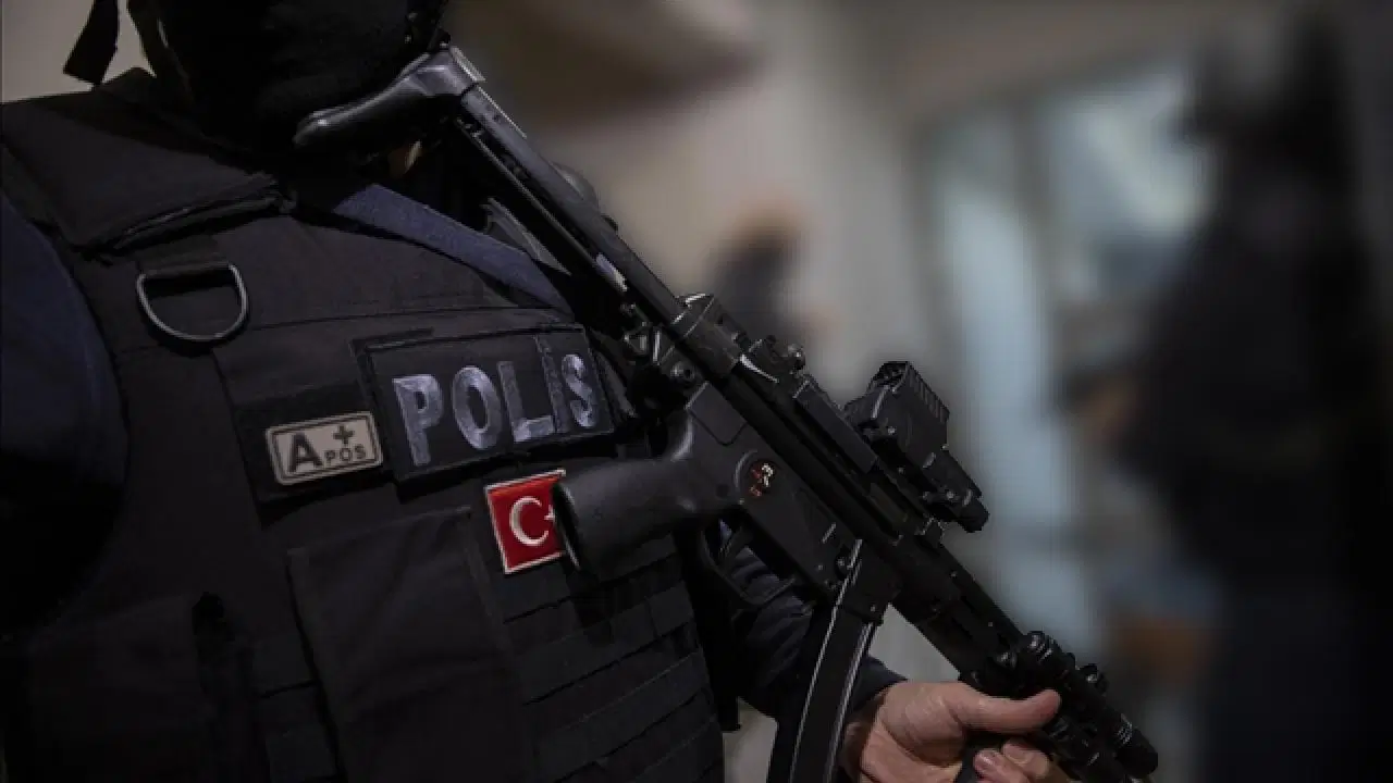 Beşiktaş’ta Silahlı Çatışma: 2 Polis Yaralı