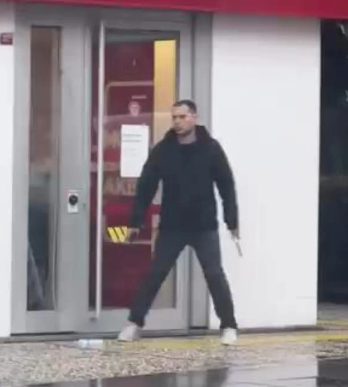 Beşiktaş ta banka soygunu girişimi! Şüpheli kısa sürede yakalandı 2