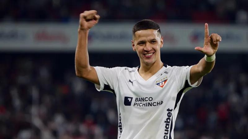Beşiktaş’tan Sürpriz Transfer: Alex Arce İddiası!