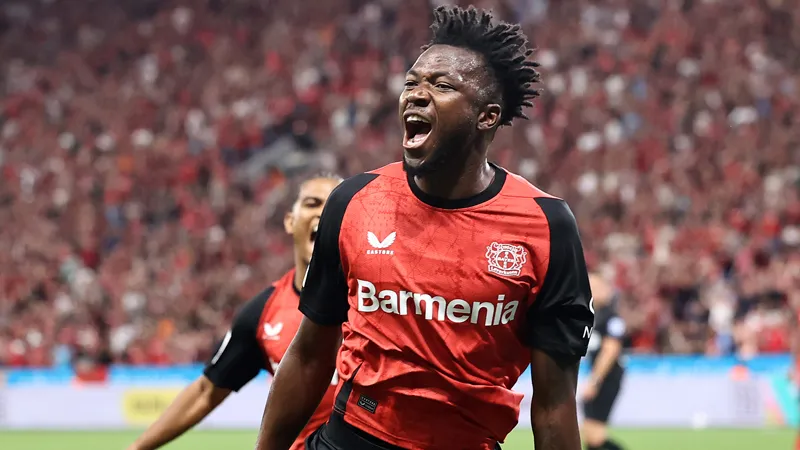 Beşiktaş, Tapsoba ile Savunmayı Güçlendirecek!
