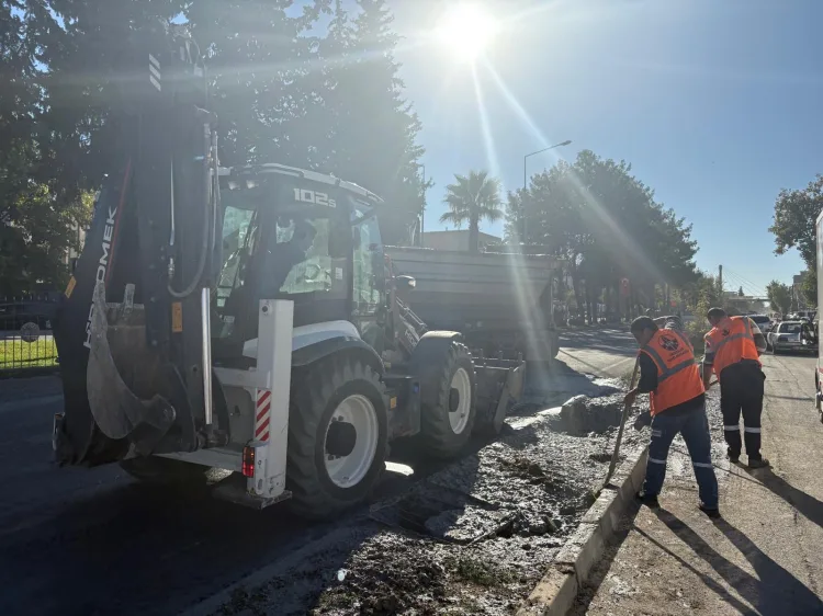 Beton Yüklü Tır Kontrolden Çıktı, Trafik Kilitlendi!