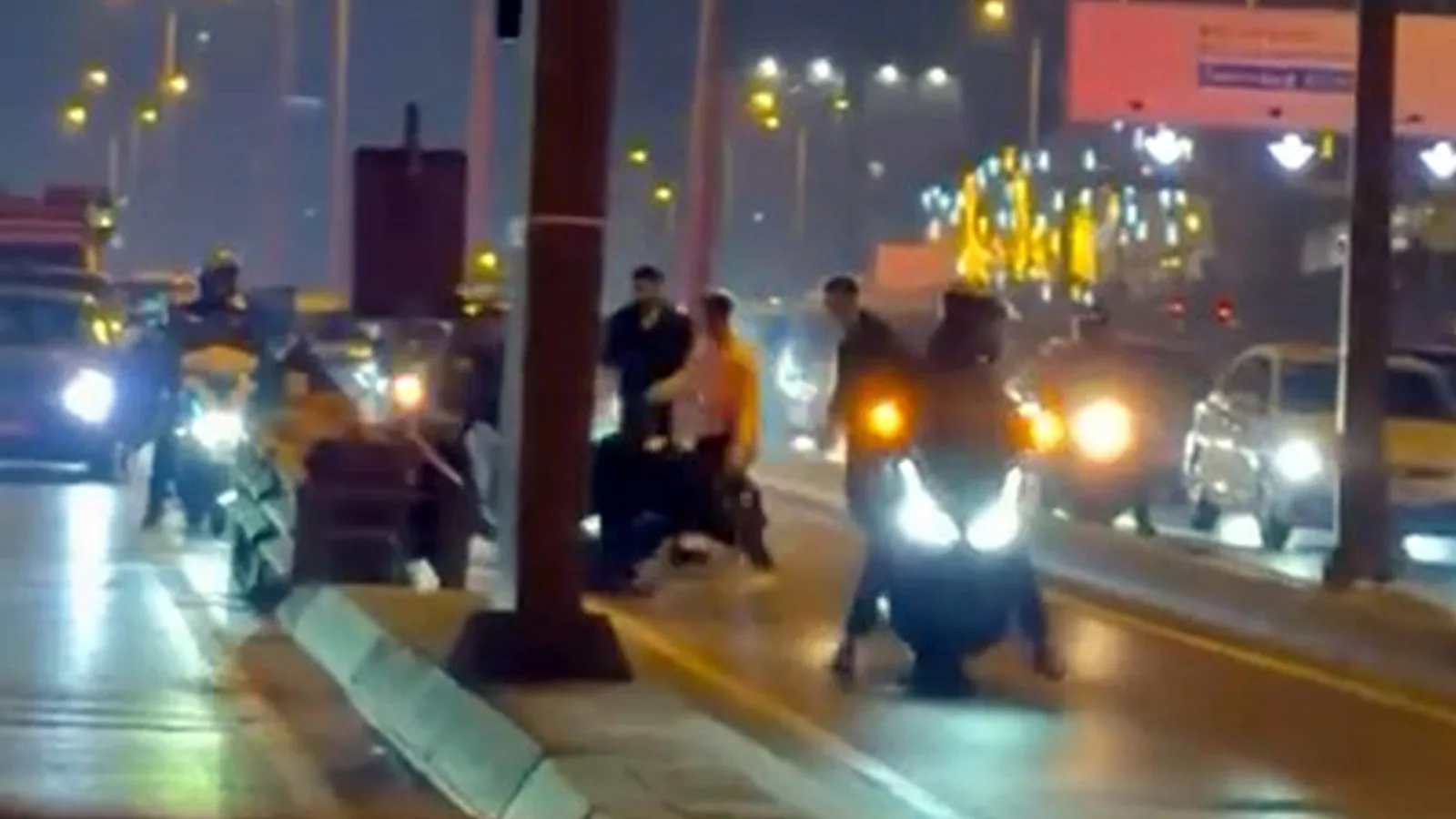 Beylikdüzü’nde Trafikte Kavga Kamerada!