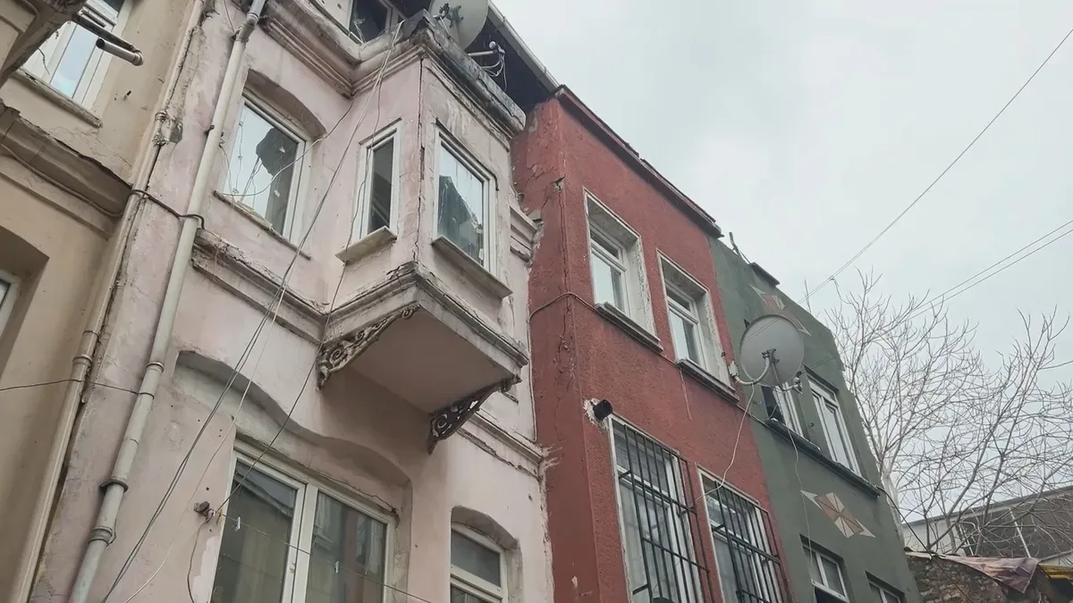 Beyoğlu’nda Bebek Ölümü: Anne ve Bakıcı Tutuklandı