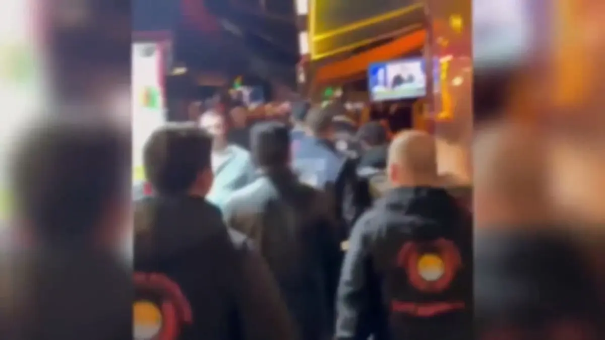 Beyoğlu nda gece kulüplerine operasyon! 20 işletme kapatıldı 2